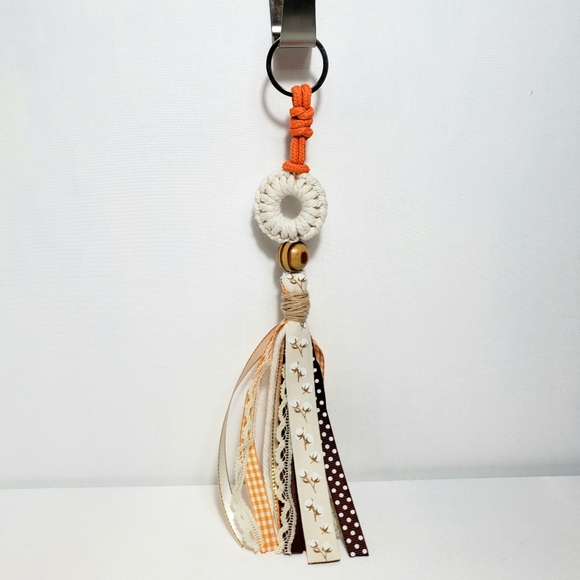 Fall Handcrafted Ribbon Keychain - Picture 2 of 8